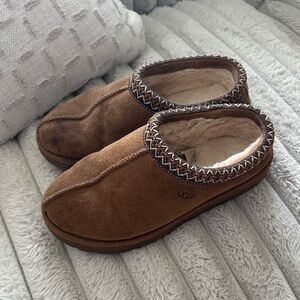 UGG Chestnut Slippers